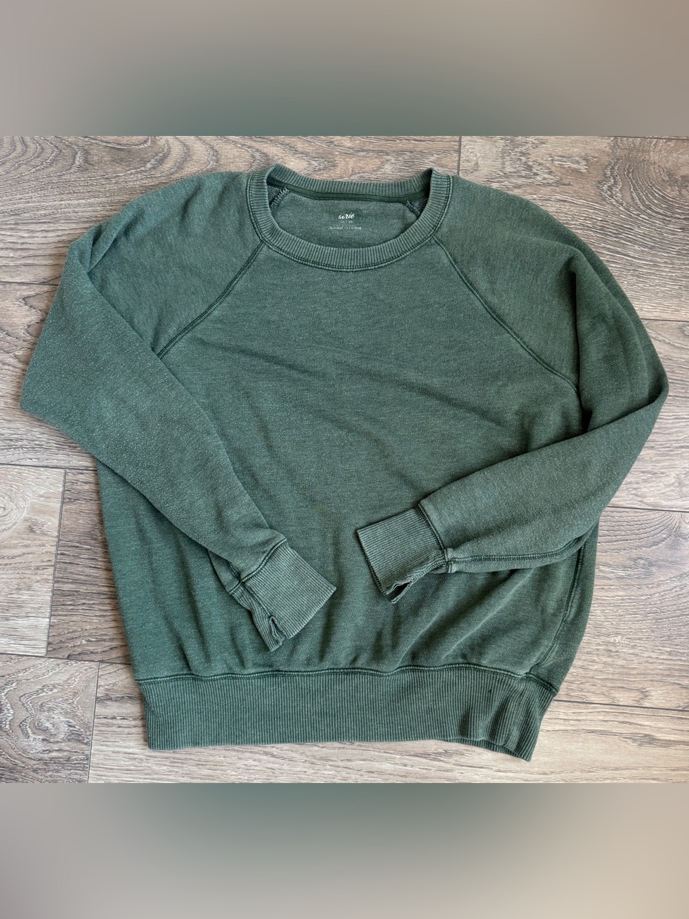 60. Aerie Green Distressed Crewneck Sweatshirt XS